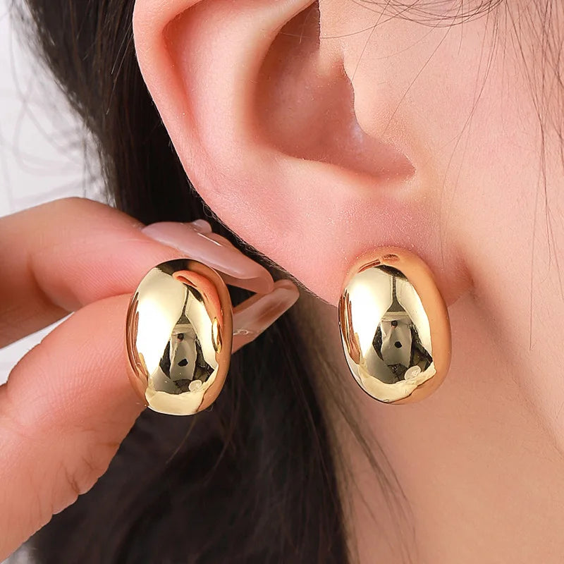 New Fashion Beans Shape Women'S Stud Earrings Smooth Metal Korean Fashion Small Earrings Lovely Cute Fashion Ear Jewelry