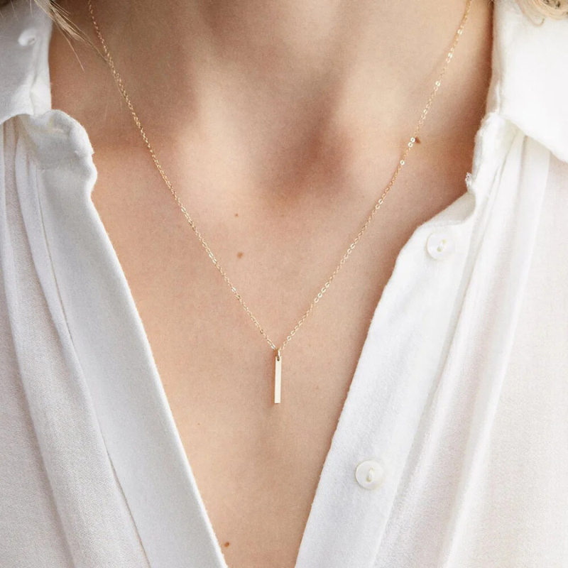 Thin Pendant Necklace