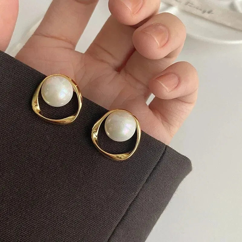 Imitation Pearl Earring for Women Gold Color round Stud Earrings Korean Delicate Irregular Design Unusual Fashion Jewelry